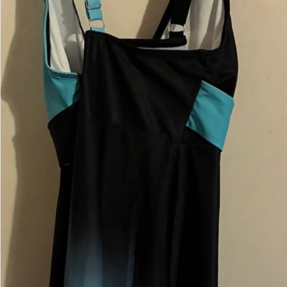 $13 or 2 for $20. Denater tankini swim top – size XL. Black and teal. - Picture 3 of 8